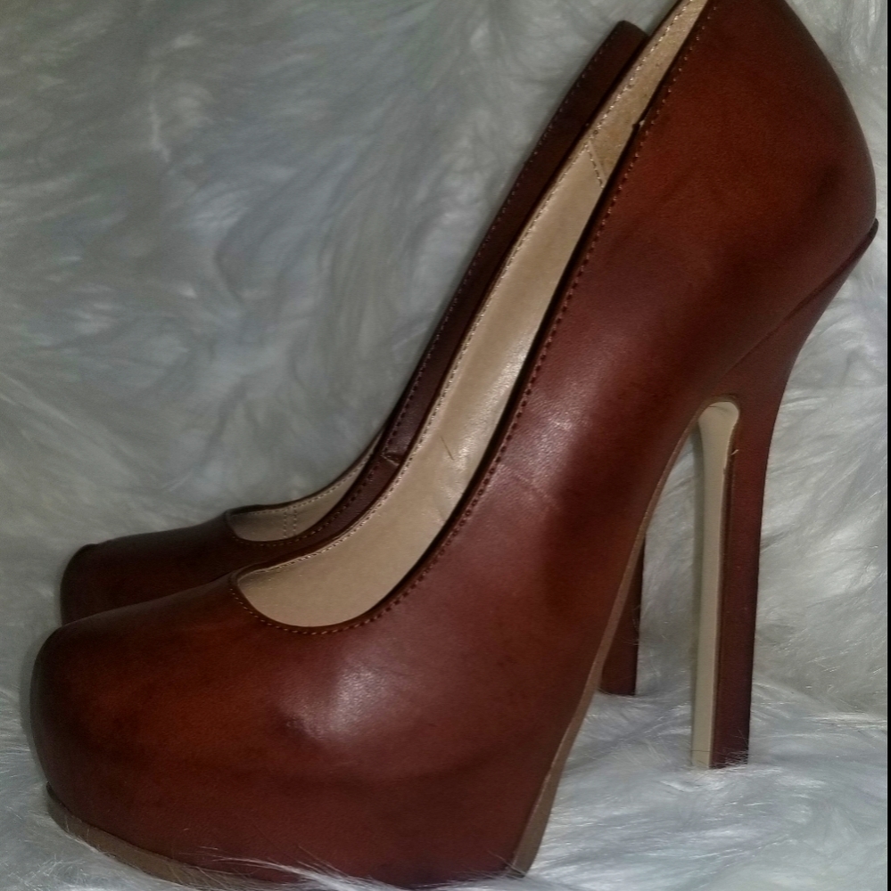 Brown High Heels by ShoeDazzle